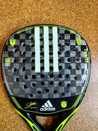 Adidas Adipower ATTK 1.9: Características - Pala de padel | Paddelea