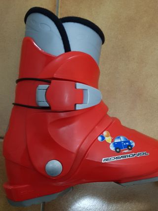 Botas Esqui Bebé \\/ Niño talla 24. Rossignol. de segunda mano por 40 EUR en  Madrid en WALLAPOP
