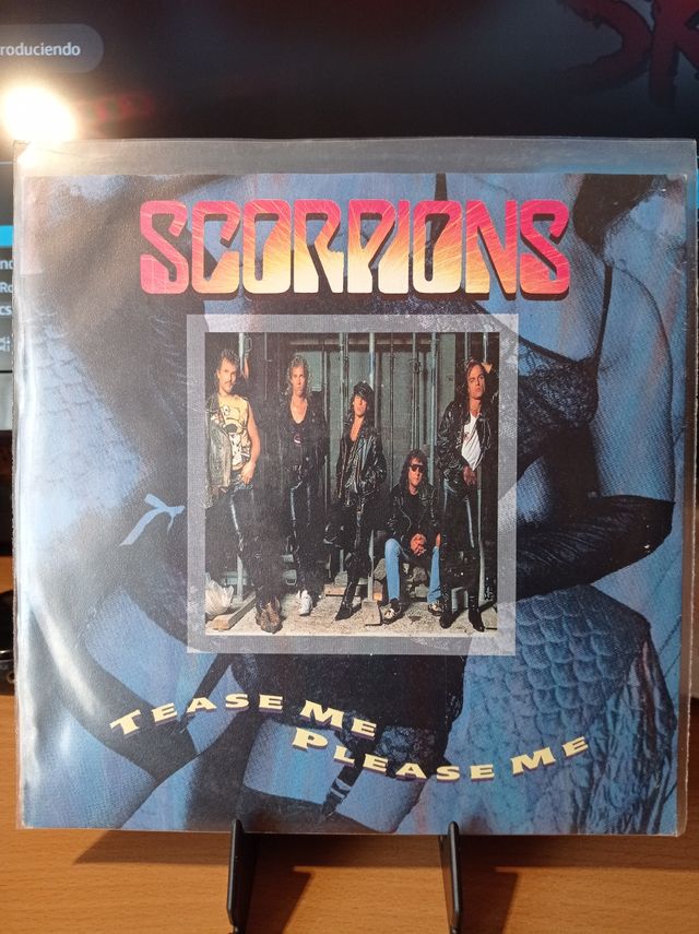 vinilo Scorpions- tease me please me