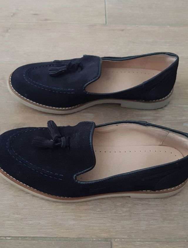 zapato azul marino número 37