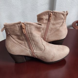 Botines camperos Marypaz de segunda mano por 10 EUR en Madrid en WALLAPOP