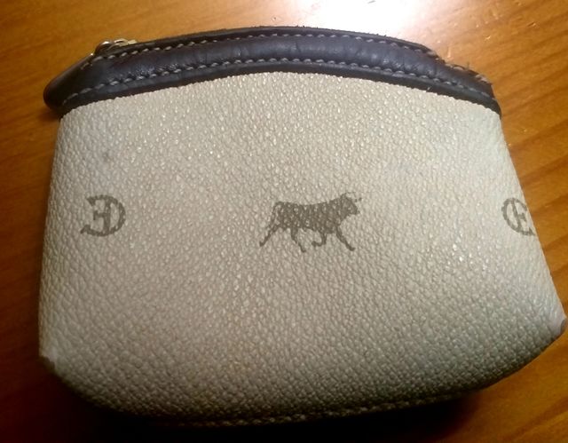 Monedero en piel