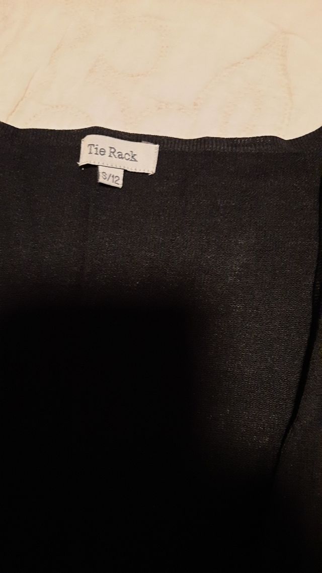 JERSEYS Y CHAQETAcasi nueva VARIAS TALLA PEQUEÑA 1