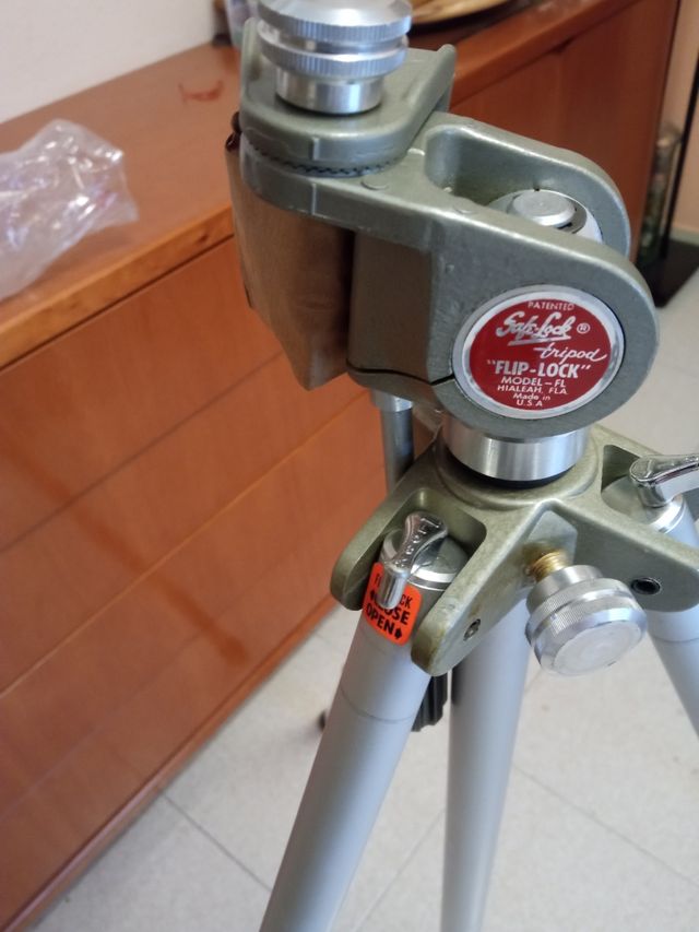 trípode profesional