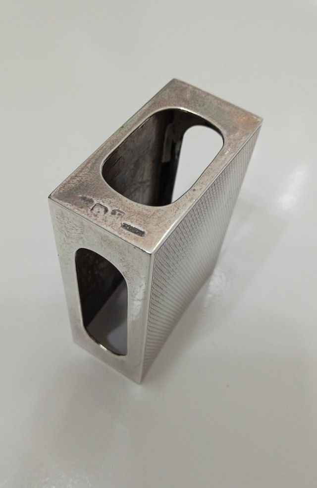 Antiguo portacerillas plata adornos grabados
