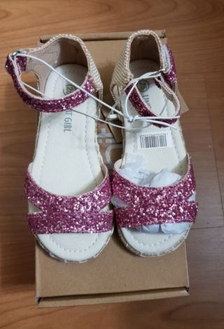 Sandalias yute número 25 corte inglés nuevas de segunda mano por 14 EUR en  Albacete en WALLAPOP