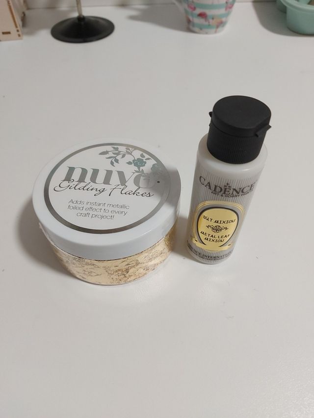 Gilding Flakes Nuvo y Mixion metal leaf Nuevo
