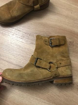 Botines Pull and Bear camperos de segunda mano en WALLAPOP