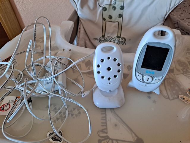 Vigilabebes con pantalla