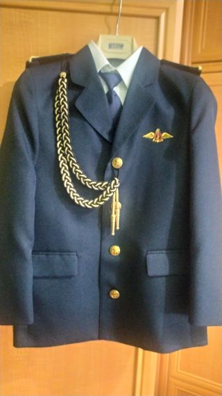 Traje comunión almirante El corte inglés de segunda mano por 180 EUR en  Gijón en WALLAPOP