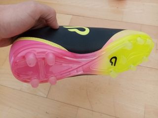 Botas de Fútbol Gedo de segunda mano por 30 EUR en Cerdanyola del Vallès en  WALLAPOP