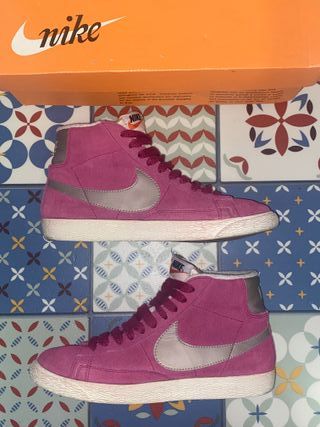 Nike Mid\\'77 moradas talla 38,5 de segunda mano por 28 EUR en Vila-Seca en  WALLAPOP