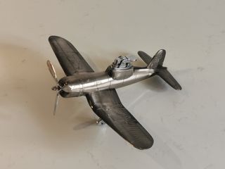 Avión-encendedor de segunda mano por 8 EUR en Málaga en WALLAPOP