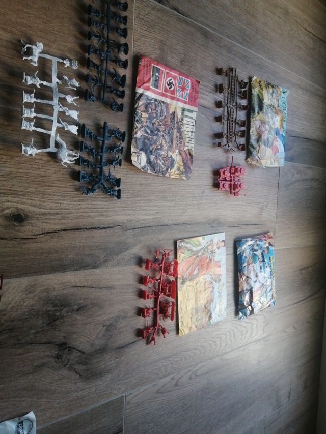 Lotti Montaplex - Tobruk, Ivanhoe, Norvegia...