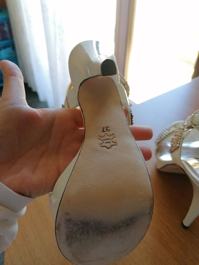 sandali eleganti con tacco