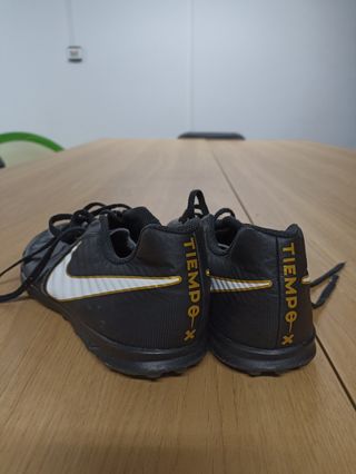Botas de fútbol Adidas TIEMPO X de segunda mano por 10 EUR en Majadahonda  en WALLAPOP