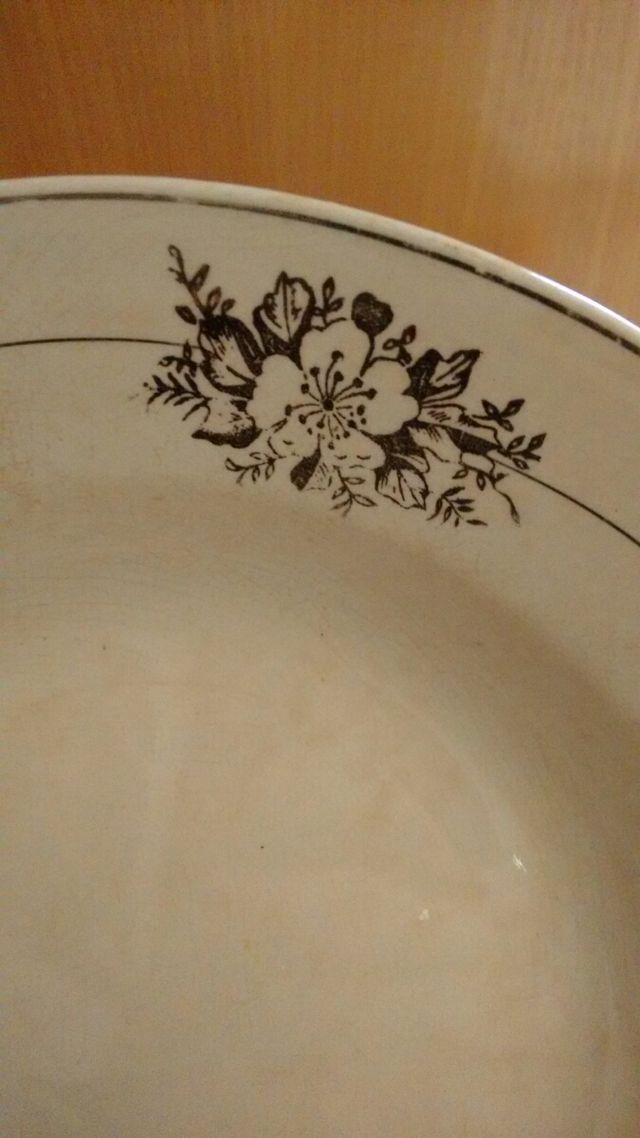 Plato antiguo San Claudio, Oviedo y regalo otro