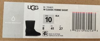 Botas UGG cuña negras de segunda mano por 109 EUR en Sestao en WALLAPOP