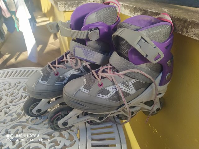 Bonitos patines en línea marca "oxelo" de Decathlo