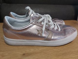 Zapatillas Converse rosa metalizado de segunda mano por 5 EUR en  Vitoria-Gasteiz en WALLAPOP
