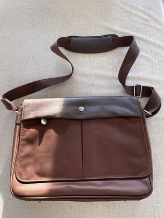 Maletín portátil marca Gabol de segunda mano por 25 EUR en Candas en  WALLAPOP