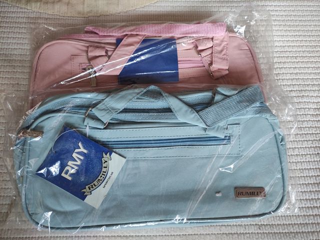 Bolso tela impermeable de deporte con etiqueta 