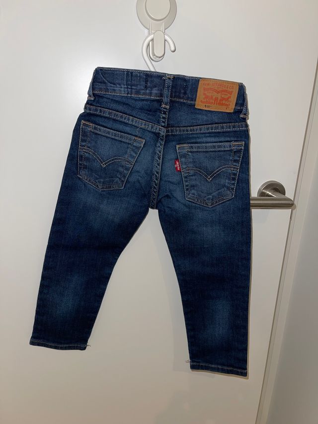 Pantalon Levi's talla 3 años