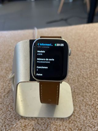 Apple Watch 4 44mm Nike edition de segunda mano por 130 EUR en Palma de  Mallorca en WALLAPOP