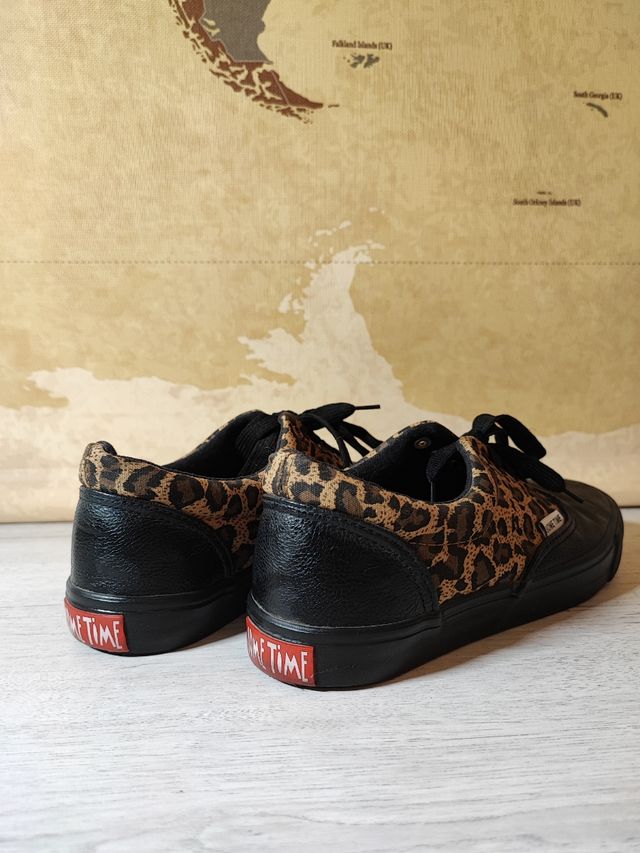 deportivas mujer negras y animal print