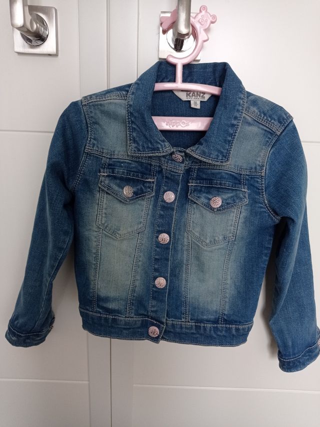 Cazadora vaquera niña