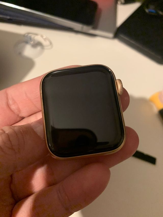 Cansado de los rayones en tu Apple Watch!