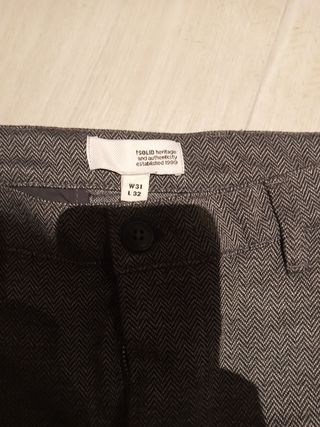 Pantalón Solid talla 32 equivale 42 de segunda mano por 39 EUR en Ermua en  WALLAPOP