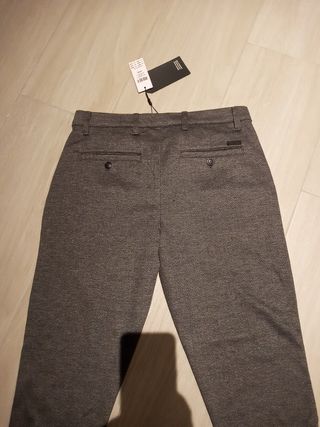 Pantalón Solid talla 32 equivale 42 de segunda mano por 39 EUR en Ermua en  WALLAPOP
