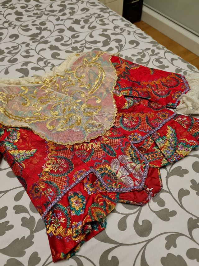 traje fallera niña( venta o alquiler)