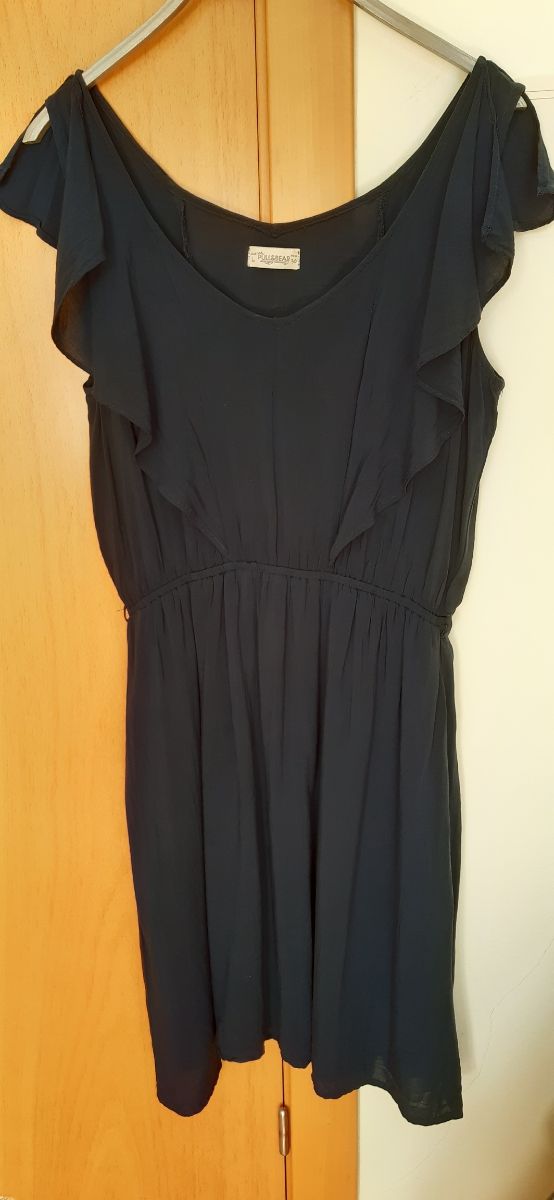 Vestido t.L escote de pico de Pull&bear 