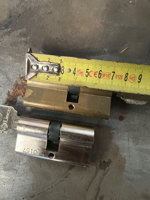 Bombines cerradura lince