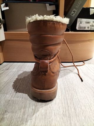 Botas Mustang piel y borreguito 36 de segunda mano por 19 EUR en Elche en  WALLAPOP