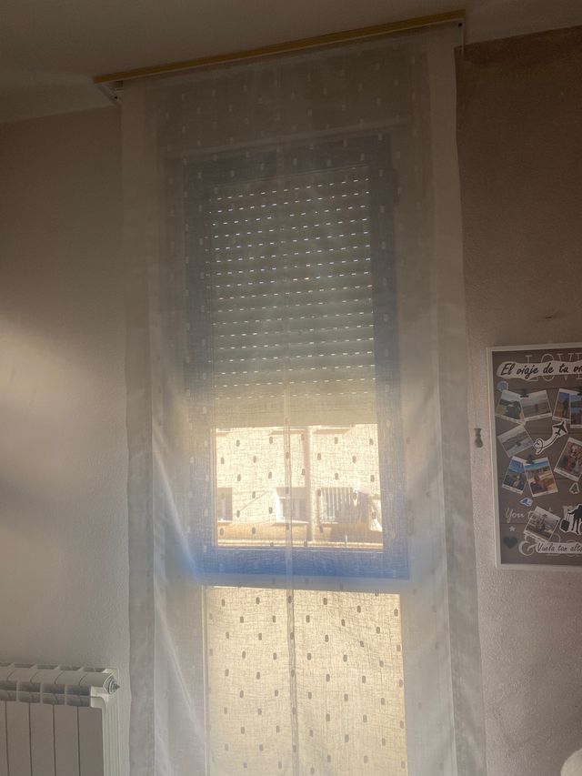 Estor con mecanismo.