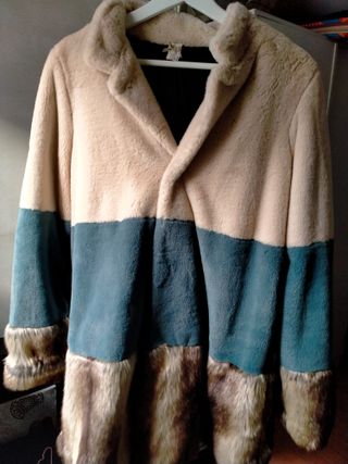 Abrigo pelo Nekane de segunda mano por 40 EUR en A Coruña en WALLAPOP