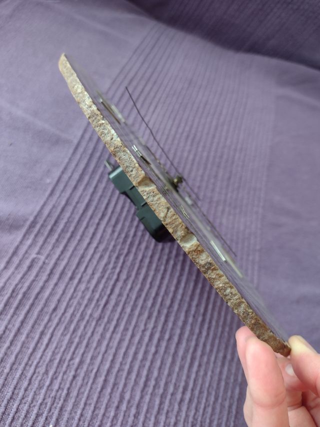 reloj pared piedra natural Agatha marrón