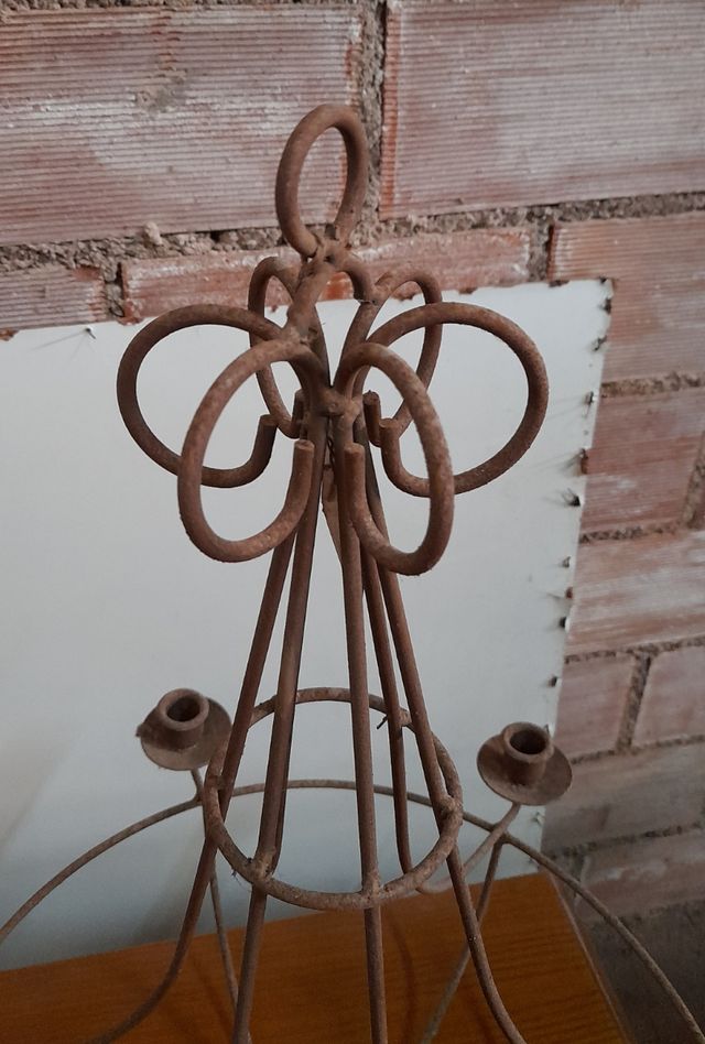 LÁMPARA DE HIERRO PARA VELAS