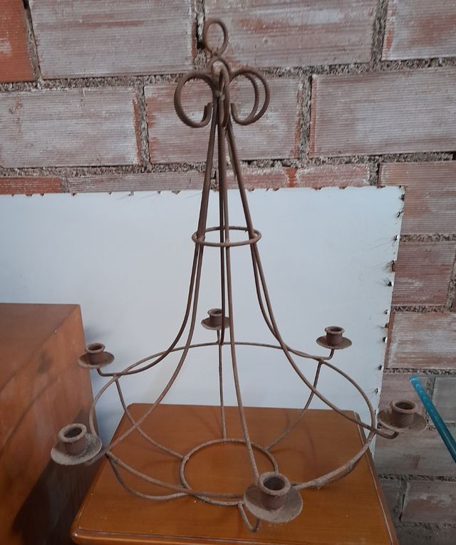 LÁMPARA DE HIERRO PARA VELAS