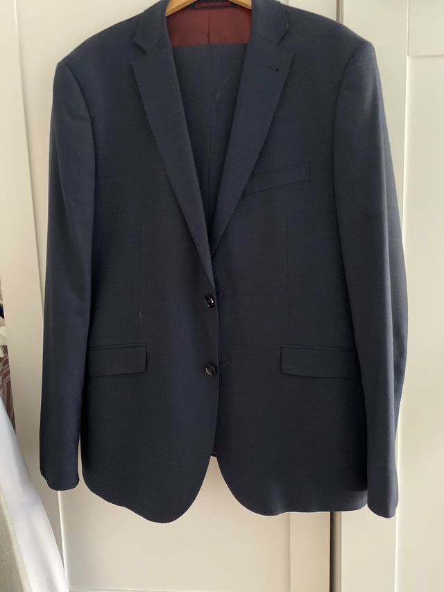 Traje Cortefiel azul oscuro