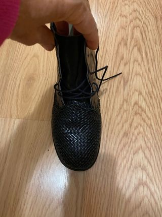 Botines piel señora. de segunda mano por 20 EUR en Barcelona en WALLAPOP