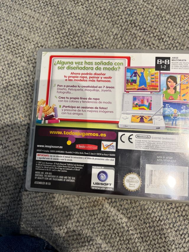 Immagina di essere uno stilista di moda