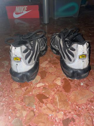 Nike Air Max TN negro reflectante de segunda mano por 95 EUR en Valencia en  WALLAPOP