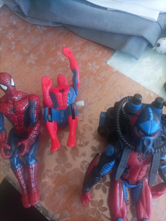 muñeco spiderman