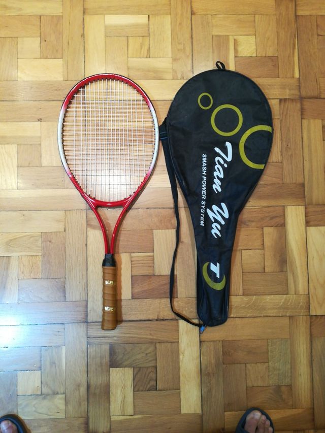 Raqueta con mango nuevo y funda