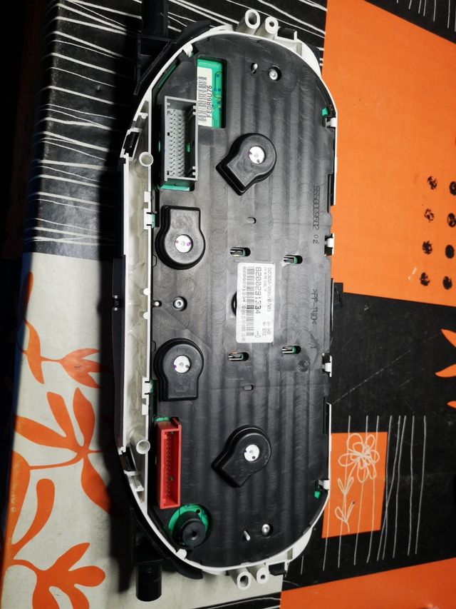 cuadro instrumentos Renault