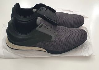 Zapatillas Zara Man. de segunda mano por 10 EUR en Sevilla en WALLAPOP